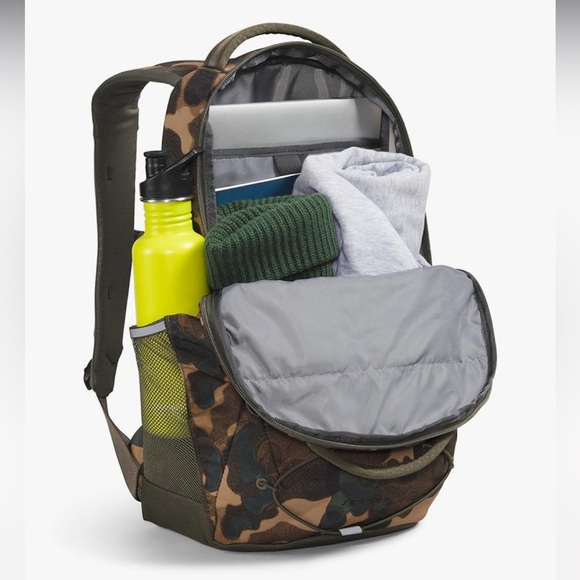 New With Tags The North Face Jester Full Size Backpack Camo Print - Picture 5 of 8
